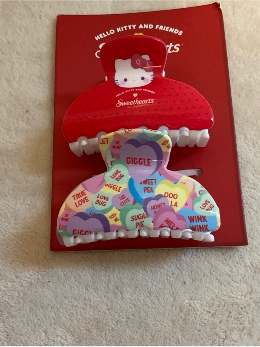 Hello Kitty Red & Multicolor Conversation Heart Hair Claw Set